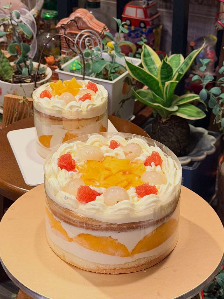 Mango Pomelo Sago Cake